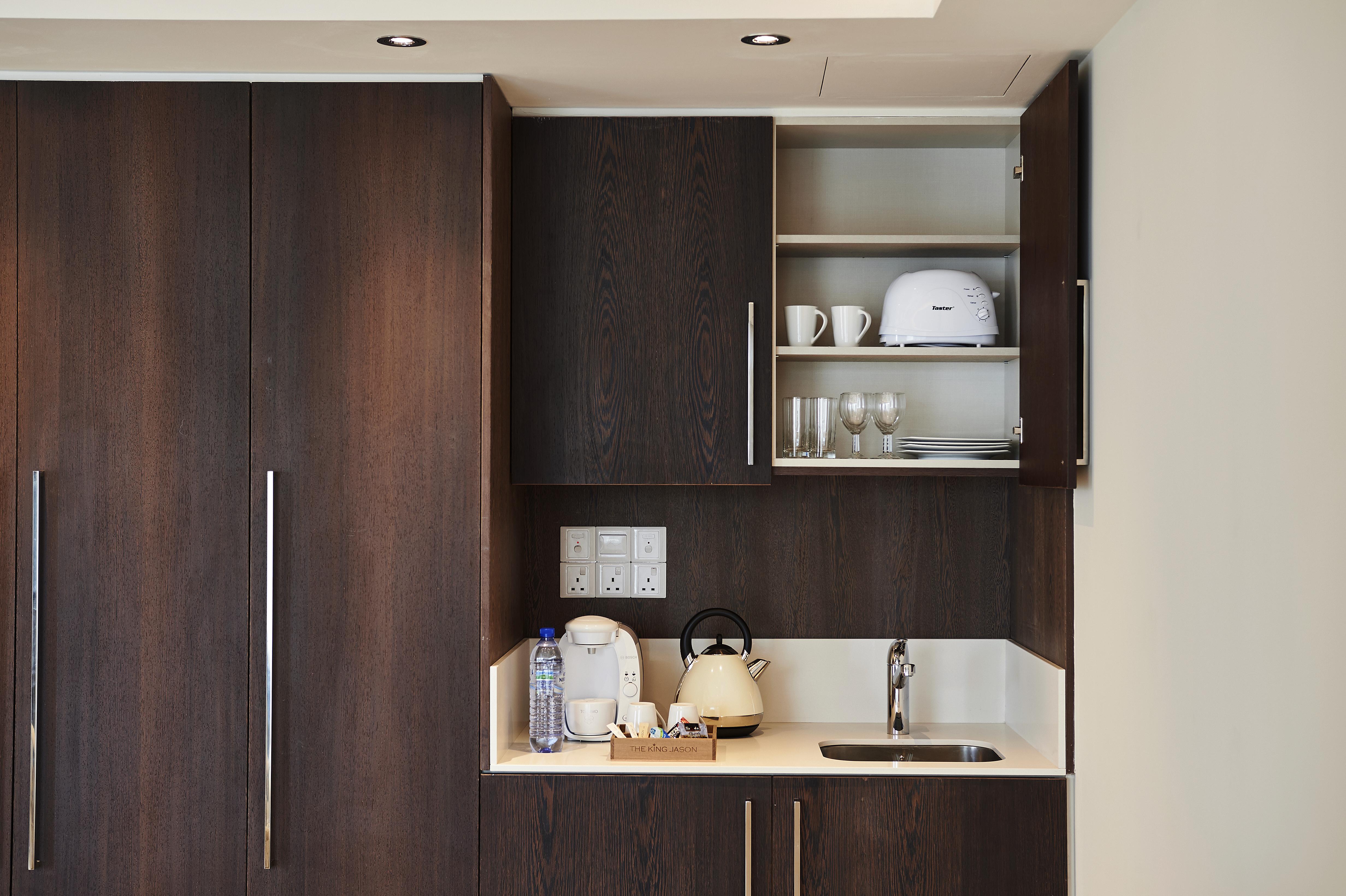 King Jason Paphos - Designed For Adults By Louis Hotels 外观 照片