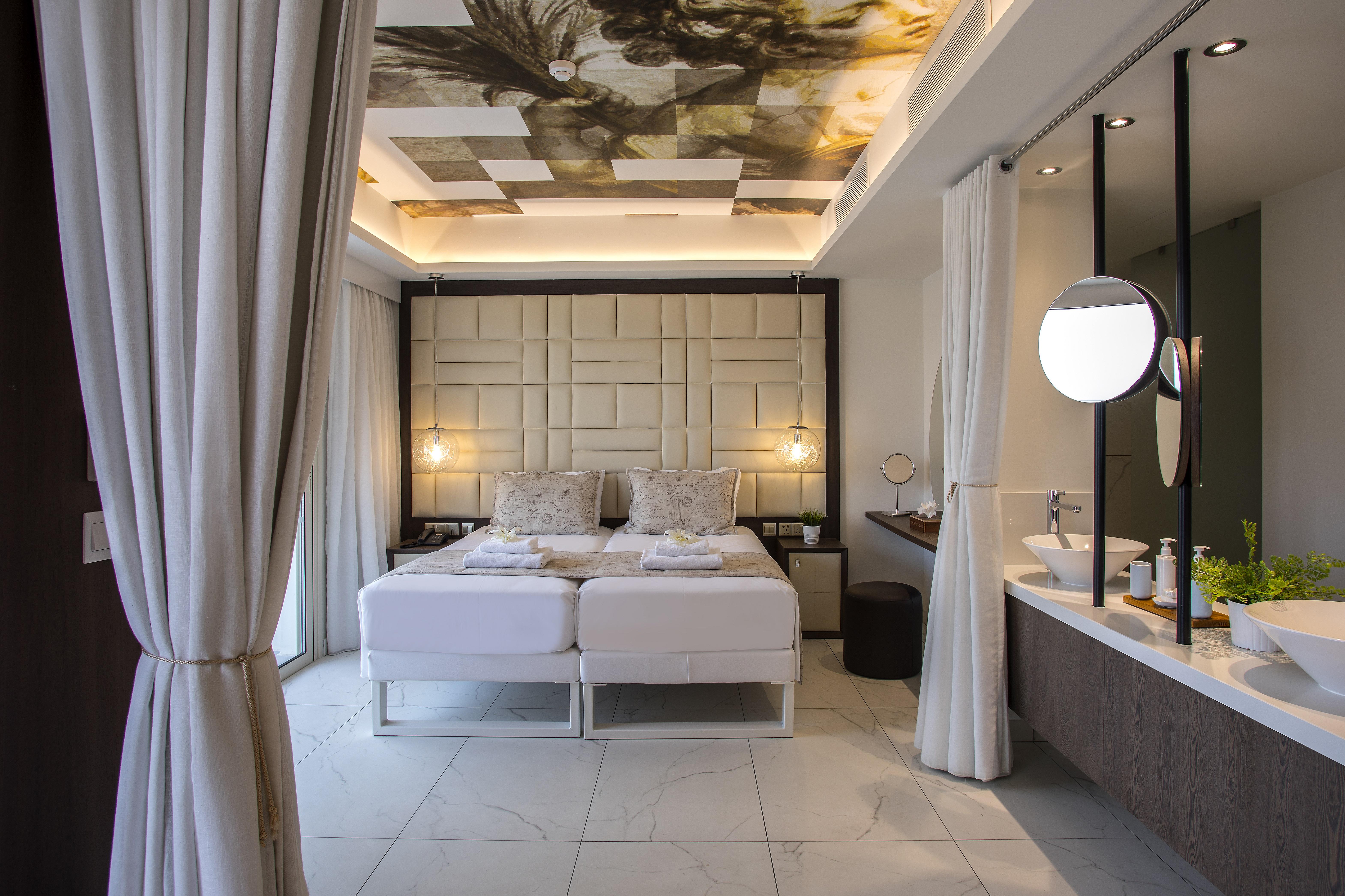 King Jason Paphos - Designed For Adults By Louis Hotels 外观 照片