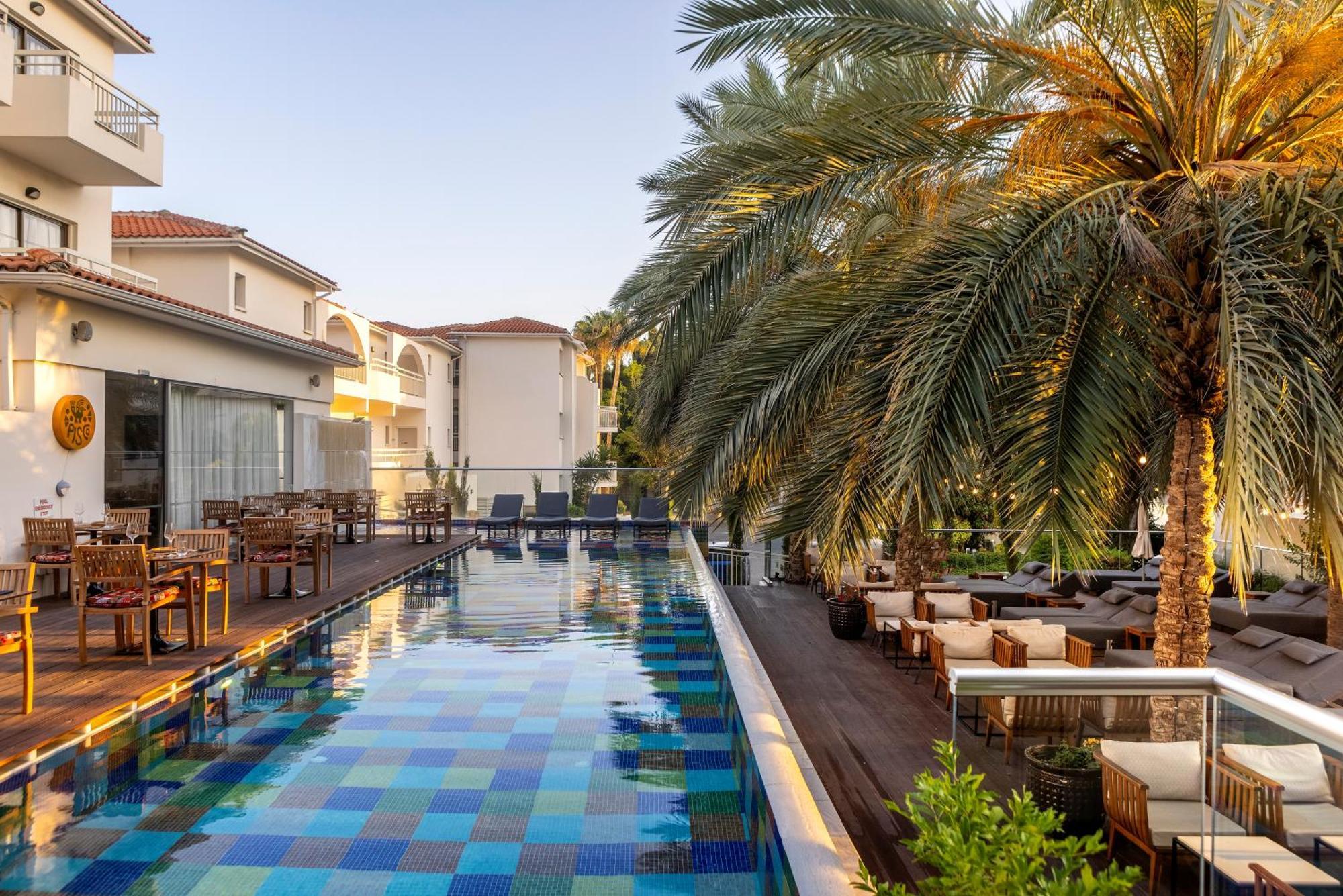 King Jason Paphos - Designed For Adults By Louis Hotels 外观 照片
