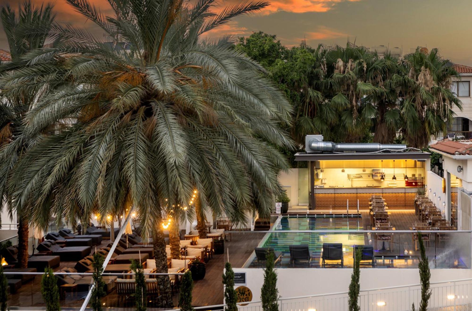 King Jason Paphos - Designed For Adults By Louis Hotels 外观 照片