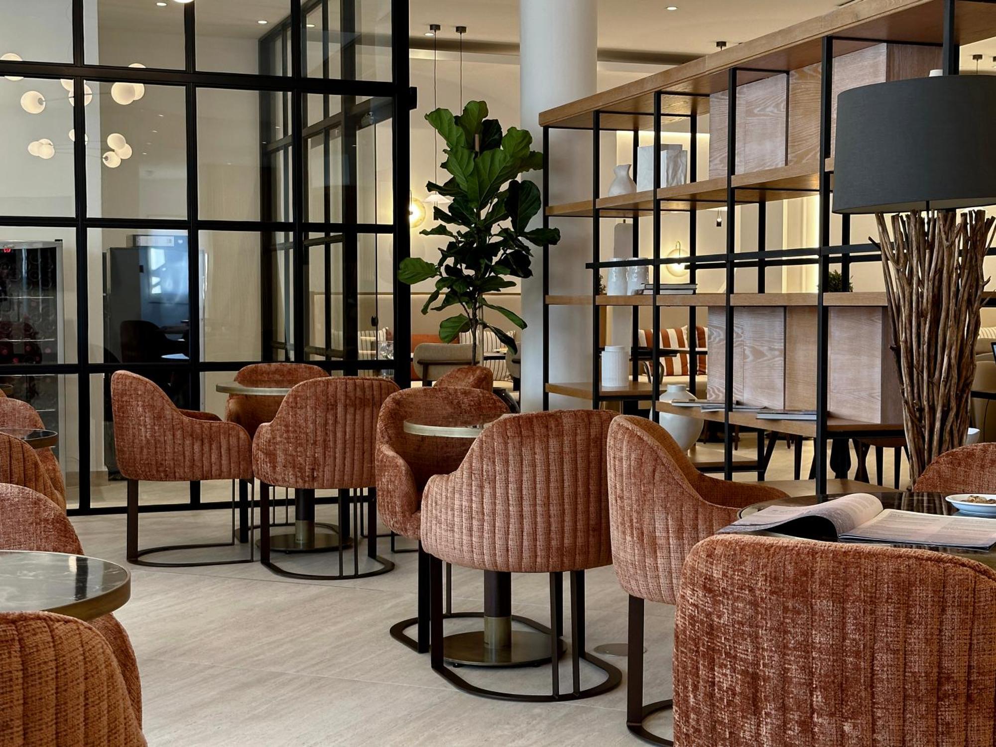 King Jason Paphos - Designed For Adults By Louis Hotels 外观 照片