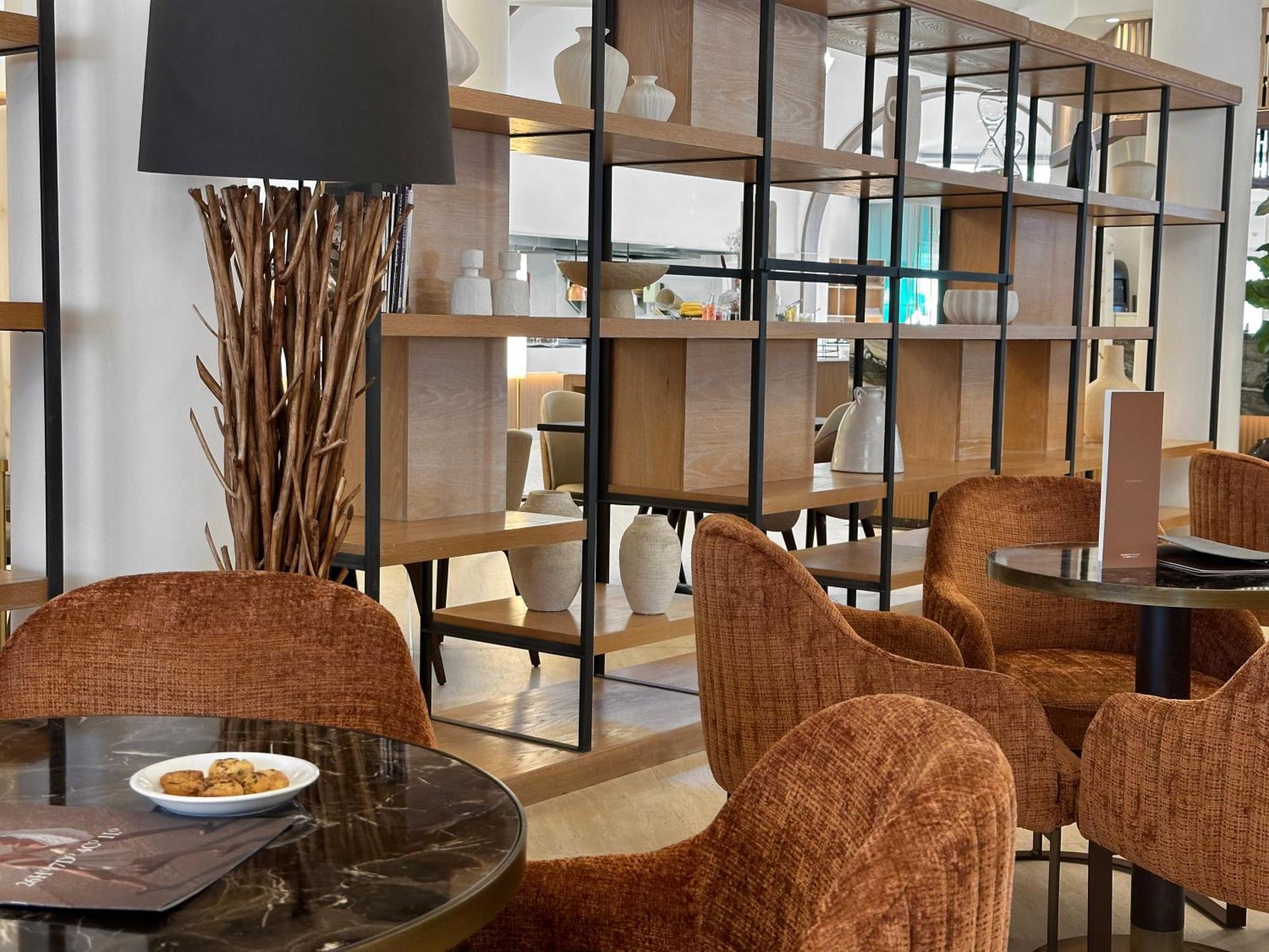 King Jason Paphos - Designed For Adults By Louis Hotels 外观 照片