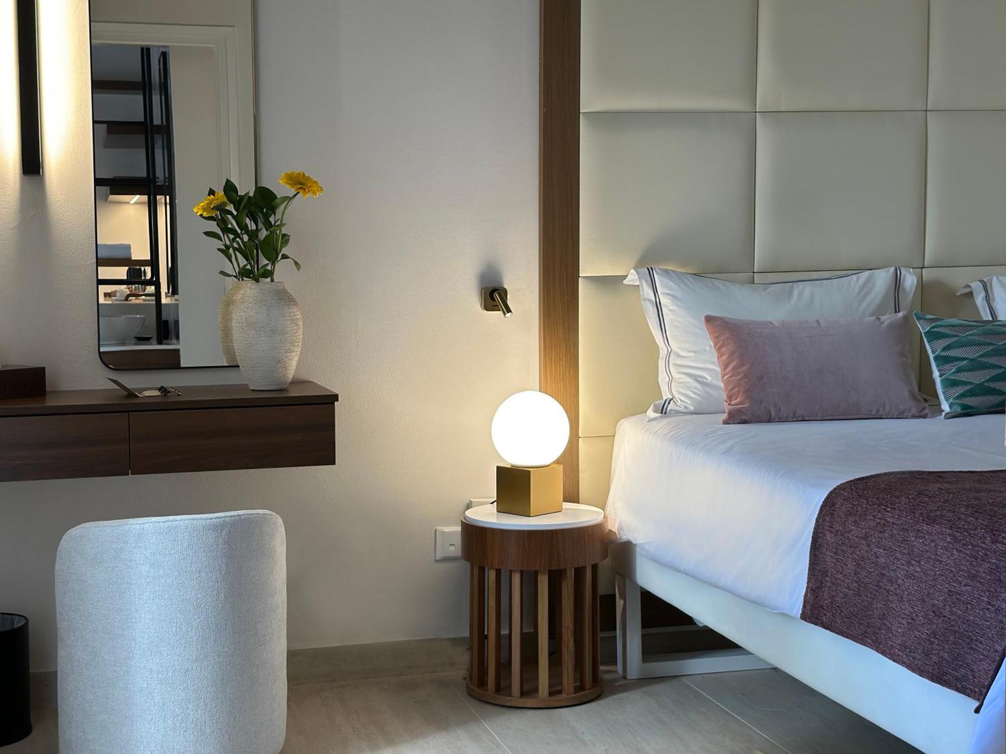 King Jason Paphos - Designed For Adults By Louis Hotels 外观 照片