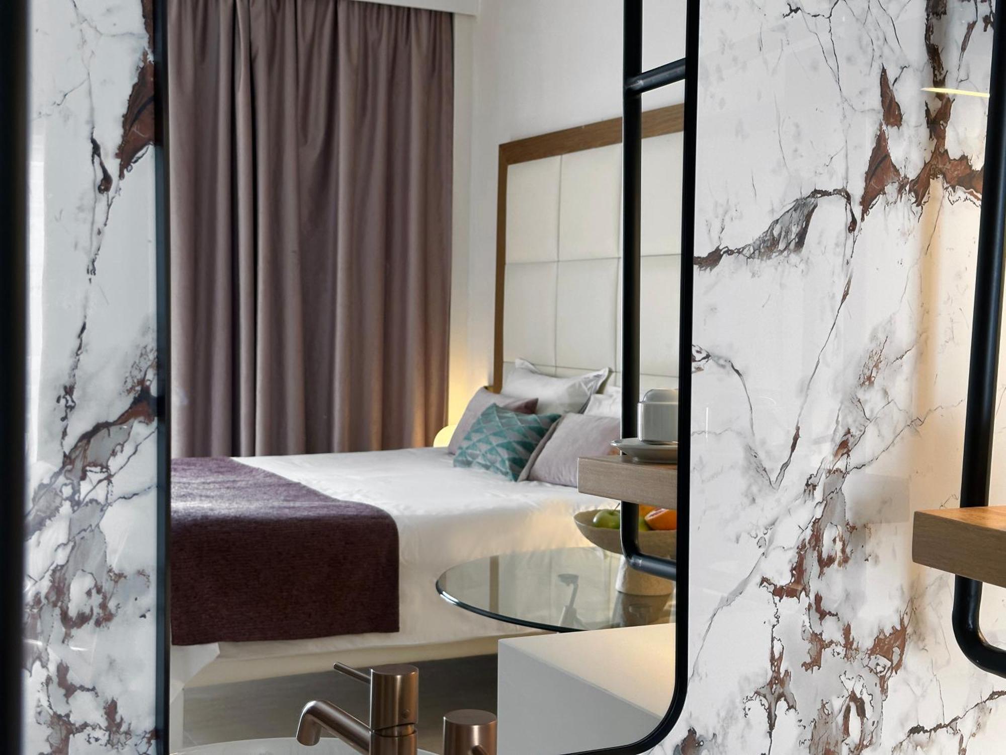 King Jason Paphos - Designed For Adults By Louis Hotels 外观 照片